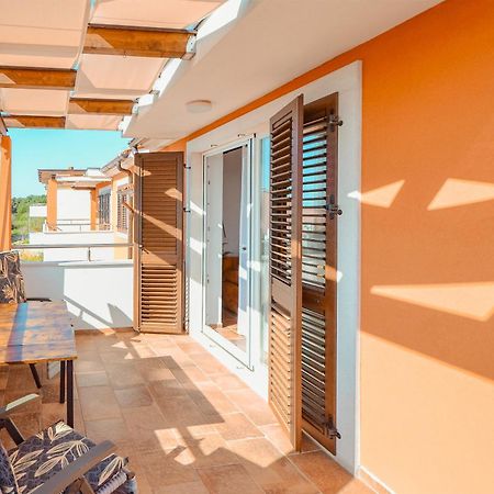 Apartment Dertil Premantura Dış mekan fotoğraf
